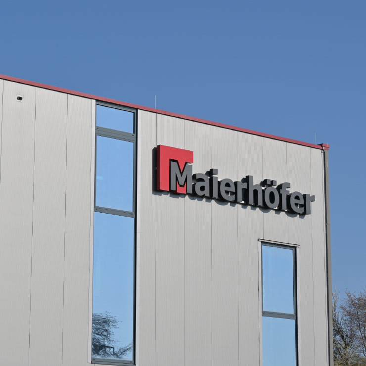 Maierhöfer Firmengebäude via eingestellt online