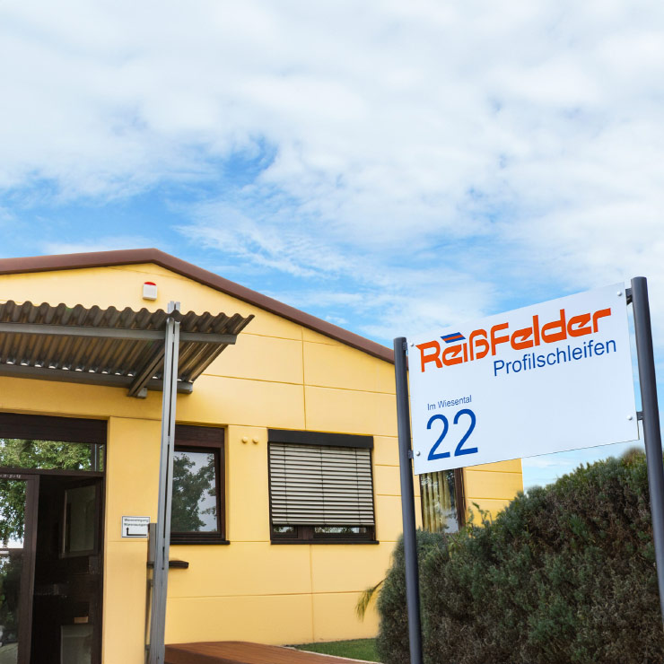 Reißfelder Firmengebäude via eingestellt online